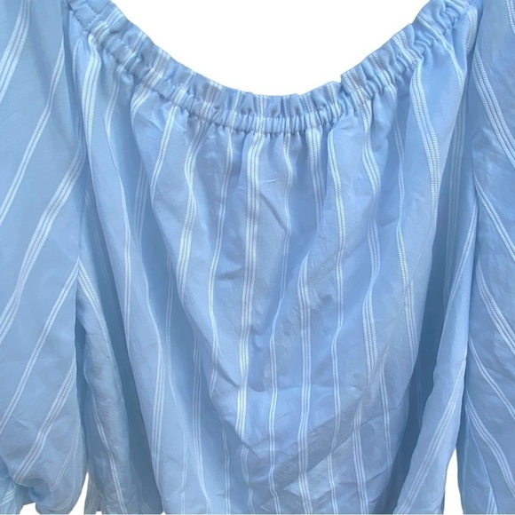 Vince Camuto Blue / White Striped Off The Shoulder | Size: L - Picture 4 of 10